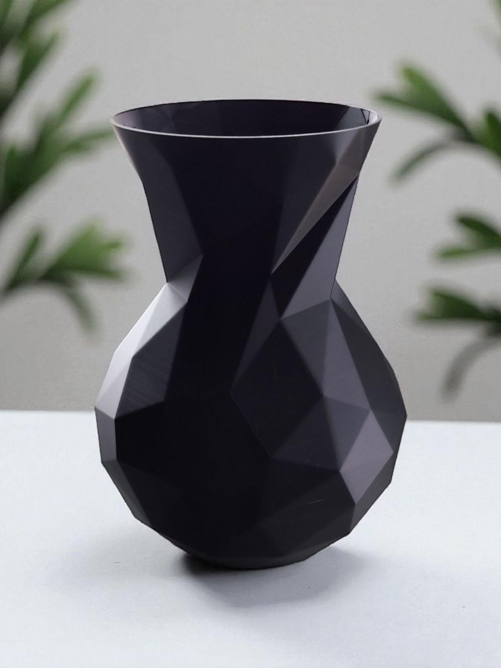 Black Low Poly Geometric Vase