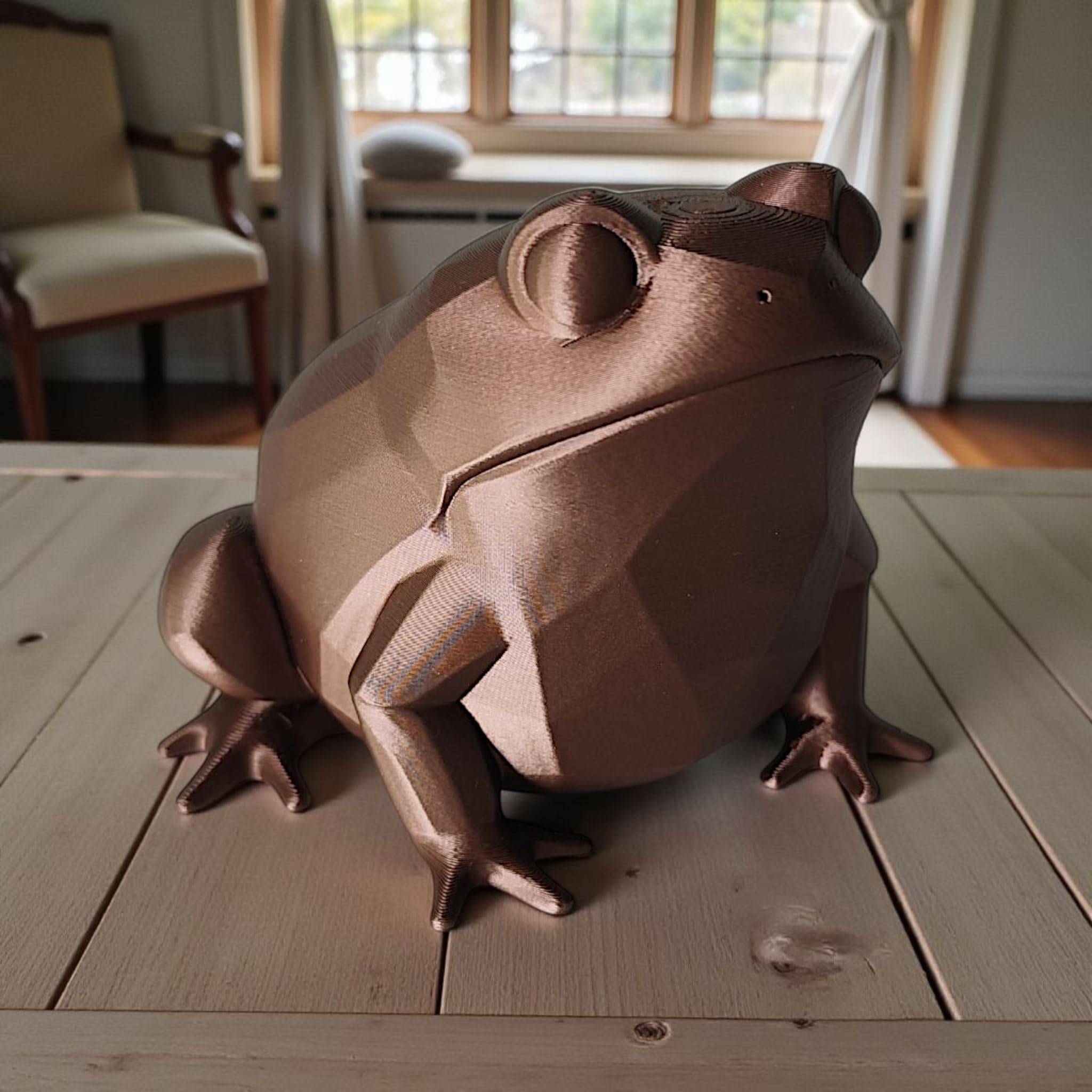 Frog Sculpture Showpiece