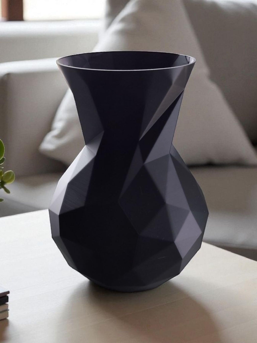 Black Low Poly Geometric Vase