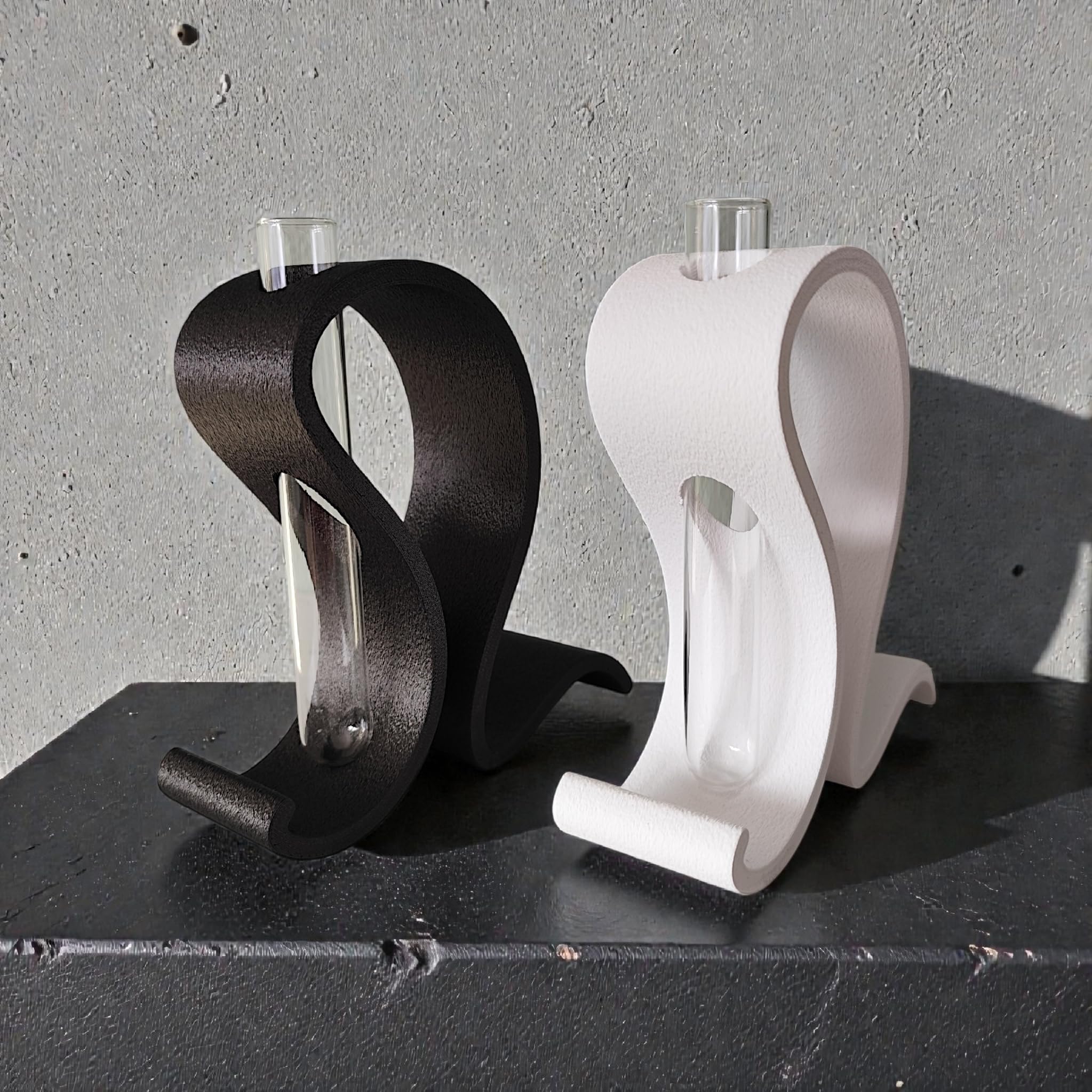 Abstract Test Tube Vase – Modern Plastic Single Stem Flower Holder | Decorative Tabletop Bud Vase for Home & Office